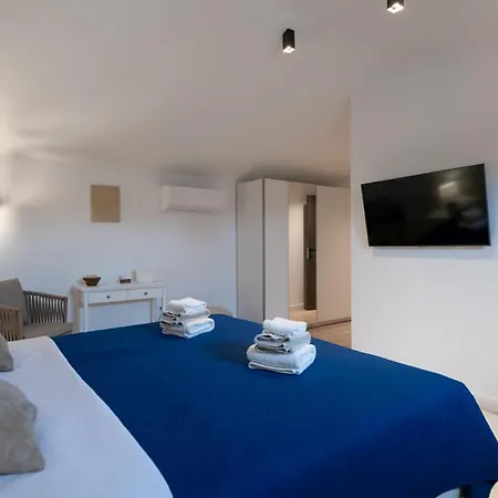 Villa 4-bedroom With Private Pool, Sauna & Children's Playground In Svetvincenat *